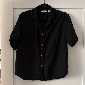 Uniqlo Black Short-Sleeve Button-Down Shirt